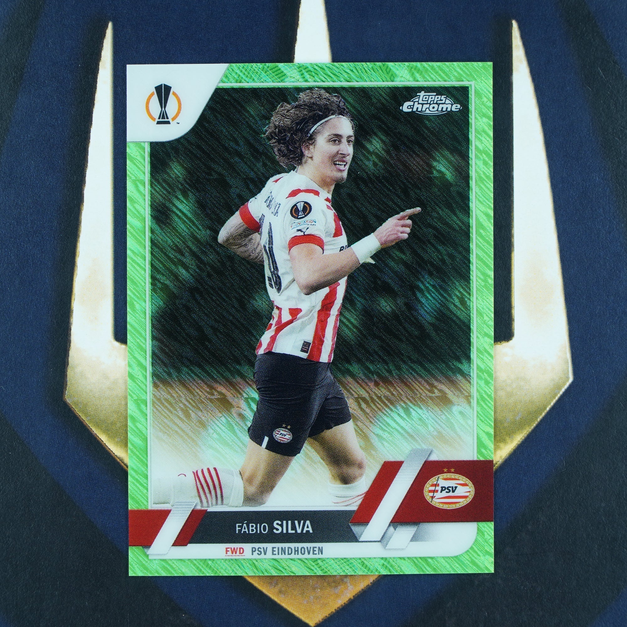 Fabio Silva 2022-23 Topps UEFA Chrome Green Shimmer /399 PSV