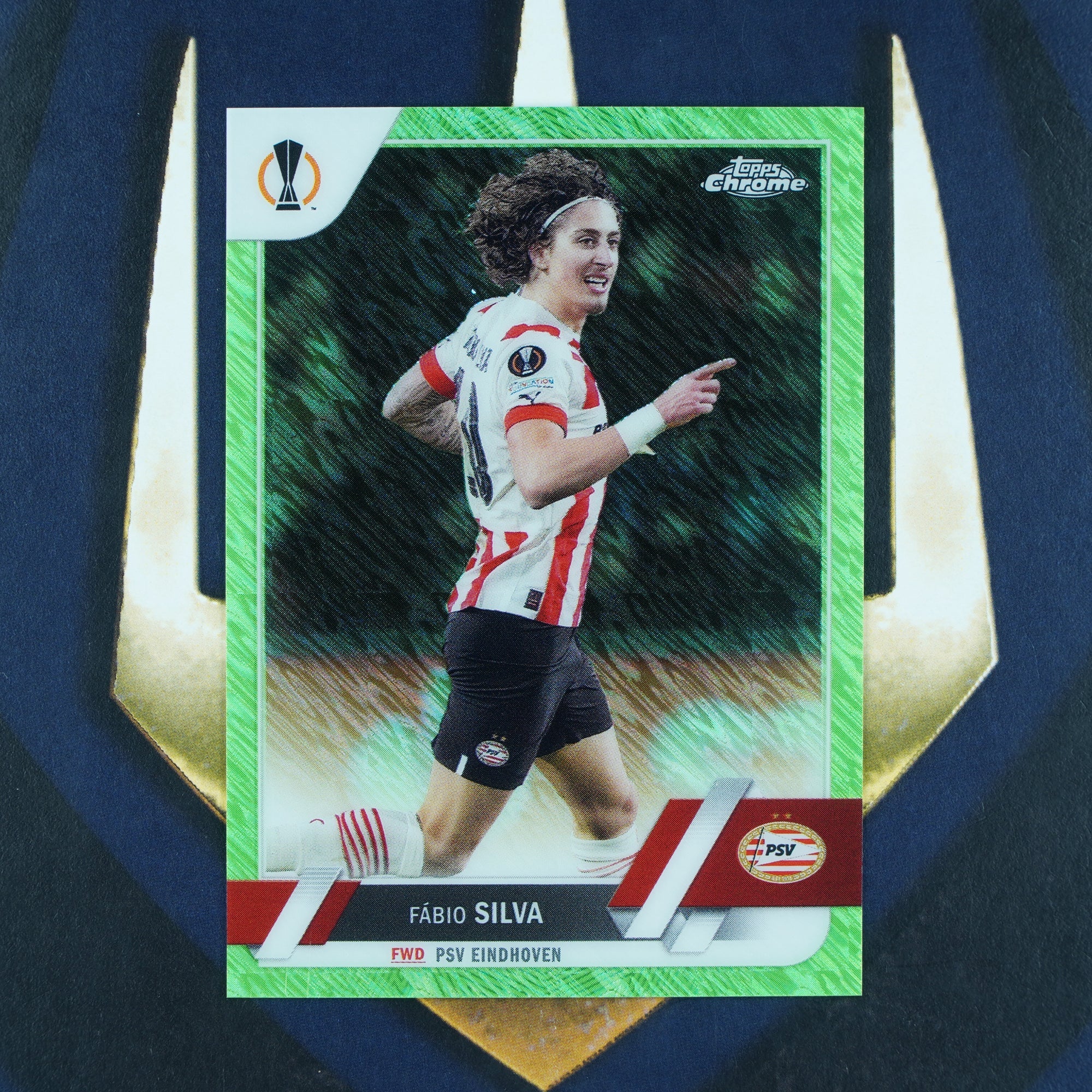 Fabio Silva 2022-23 Topps UEFA Chrome Green Shimmer /399 PSV