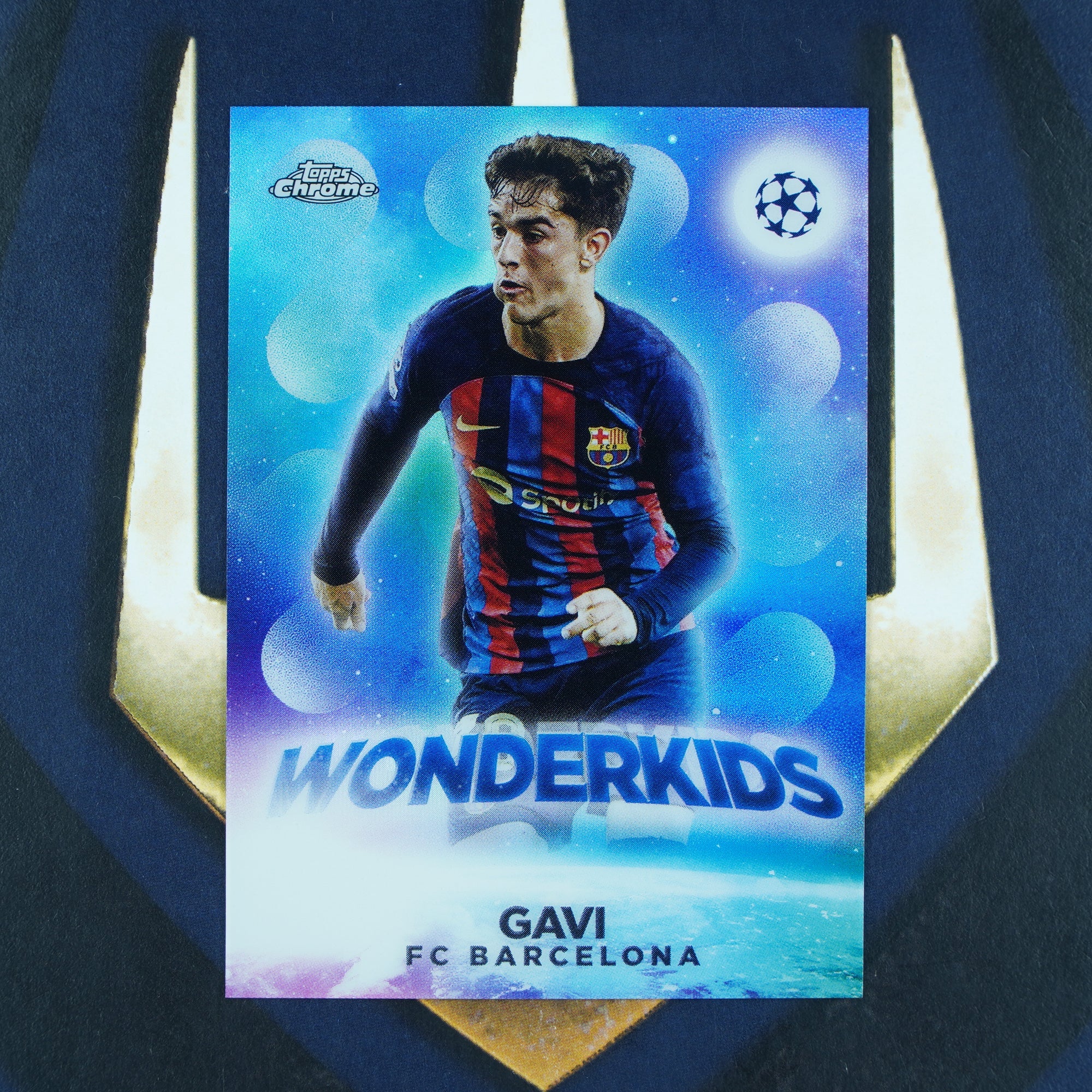 Gavi 2022-23 Topps UEFA Chrome Wonderkids Refractor Barcelona