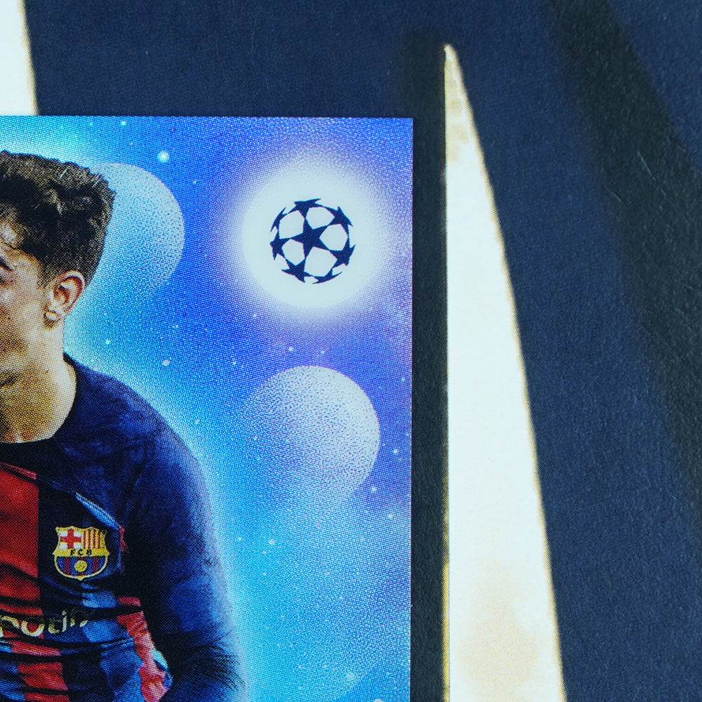 Gavi 2022-23 Topps UEFA Chrome Wonderkids Refractor Barcelona