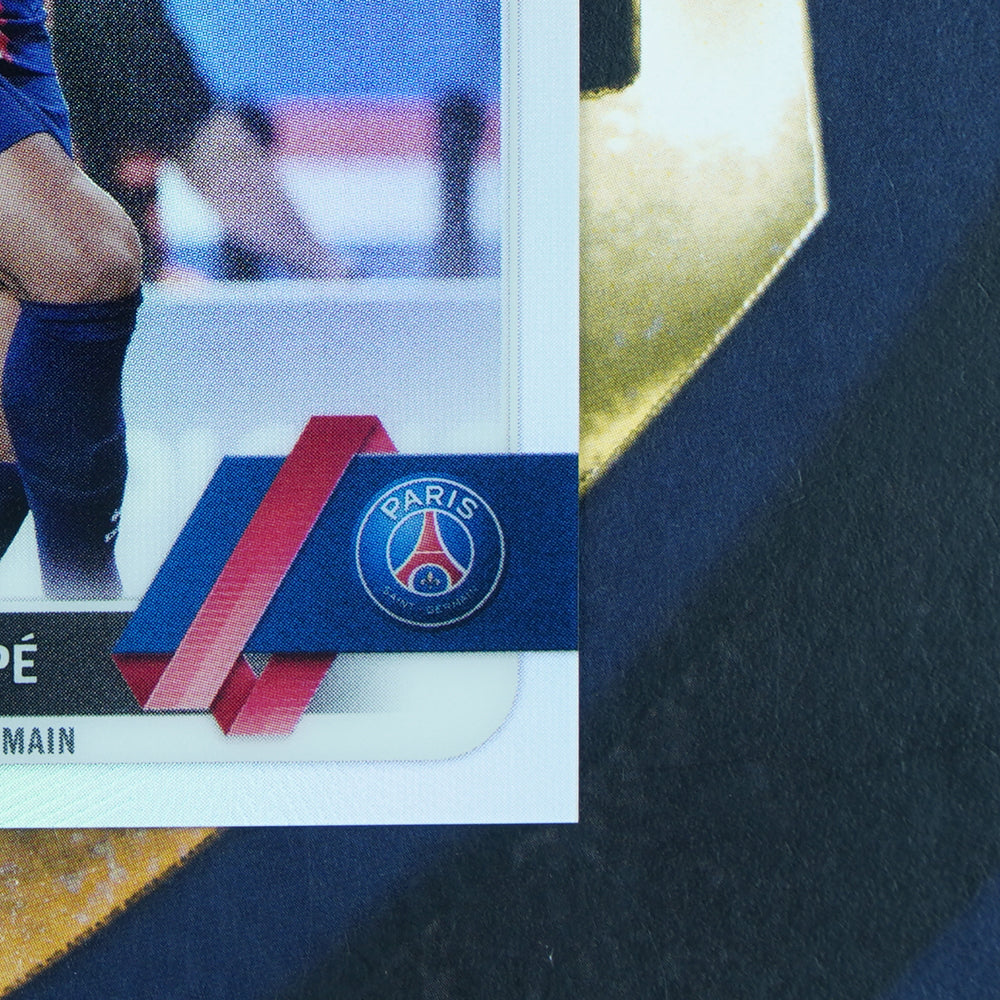 Kylian Mbappe 2022-23 Topps UEFA Chrome Refractor PSG