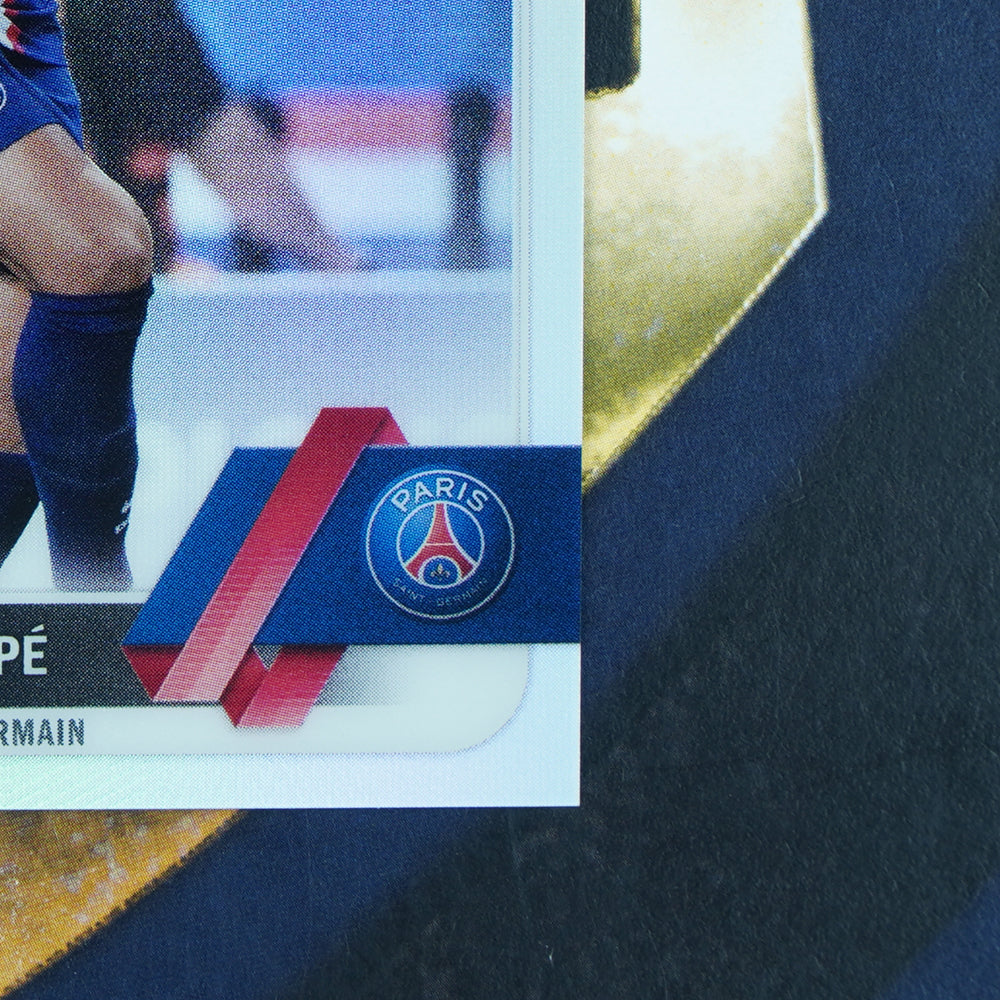 Kylian Mbappe 2022-23 Topps UEFA Chrome Refractor PSG