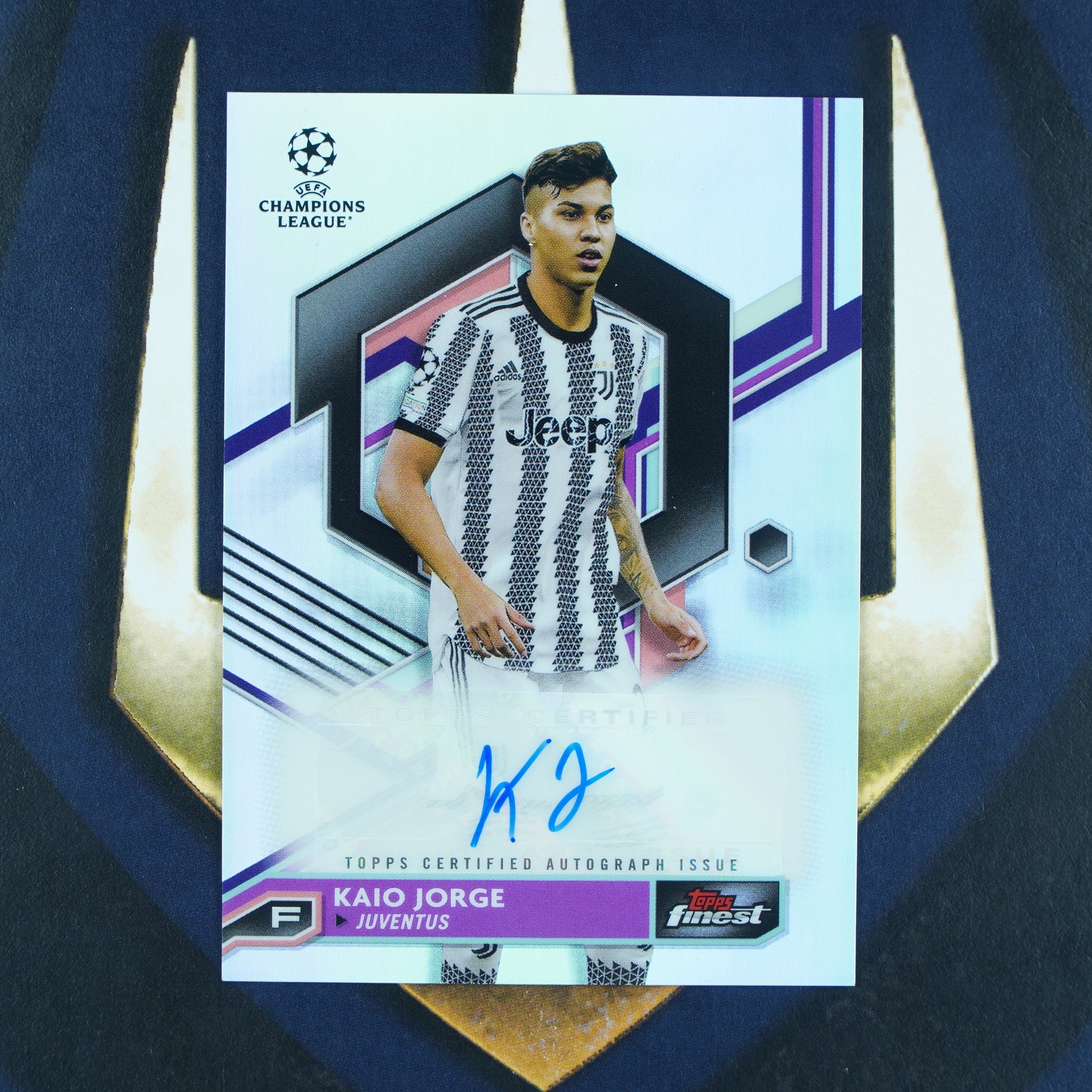 Kaio Jorge 2022-23 Topps Finest UEFA Refractor Auto Juventus