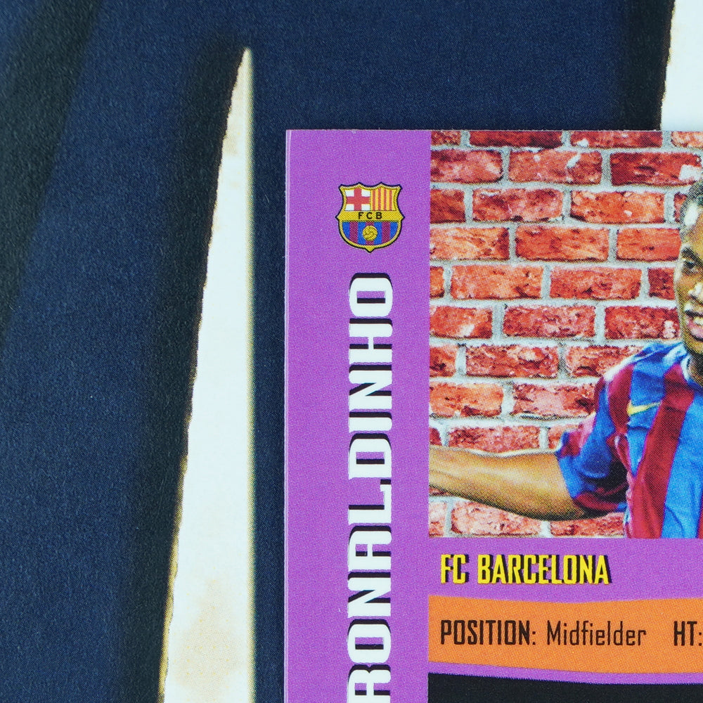 Ronaldinho 2022-23 Topps Finest UEFA The Man Barcelona