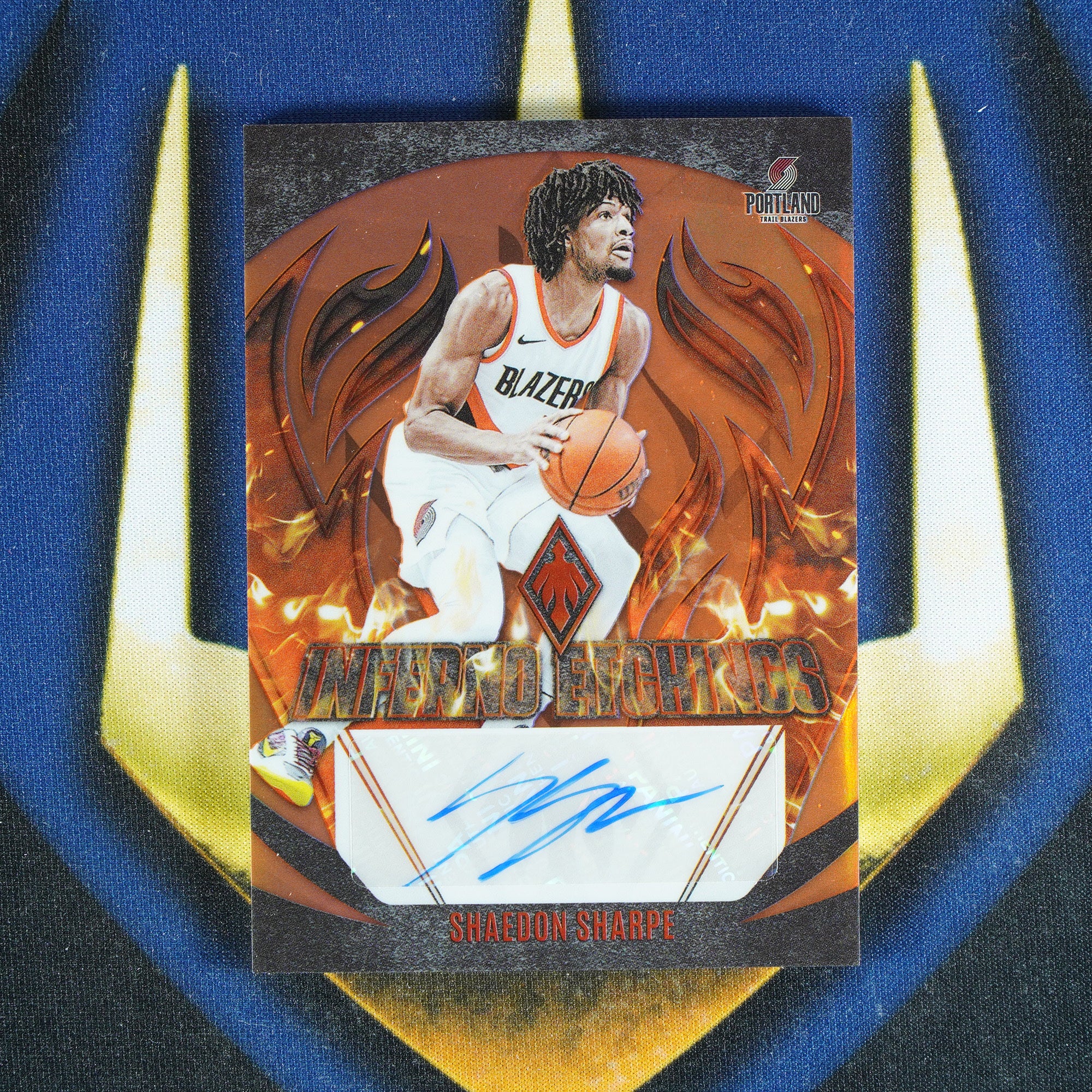 Shaedon Sharpe 2023-24 PANINI PHOENIX Inferno Etchings Auto /49 [Raw]