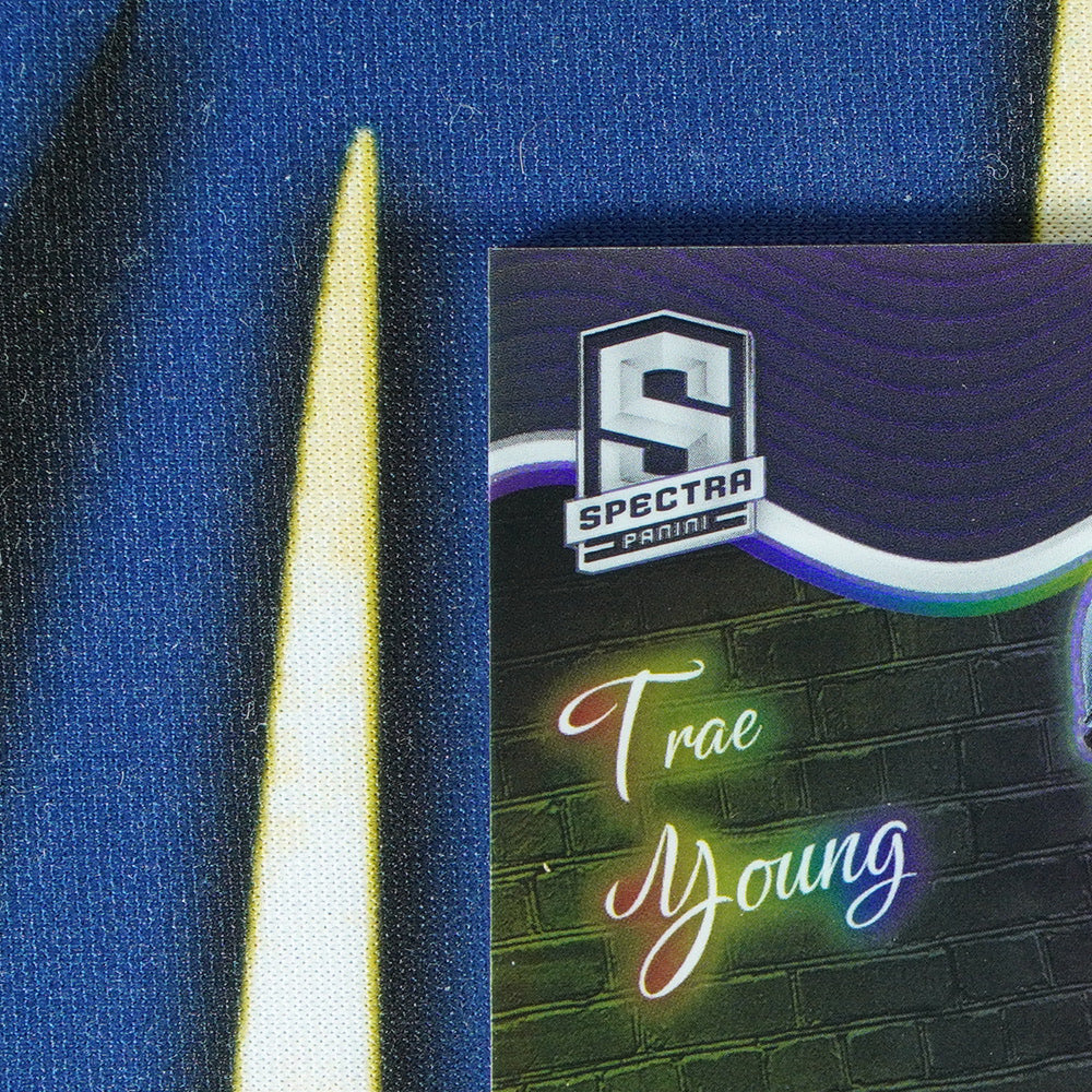 Trae Young  2023-24 PANINI SPECTRA Colographs Auto /49 [Raw]