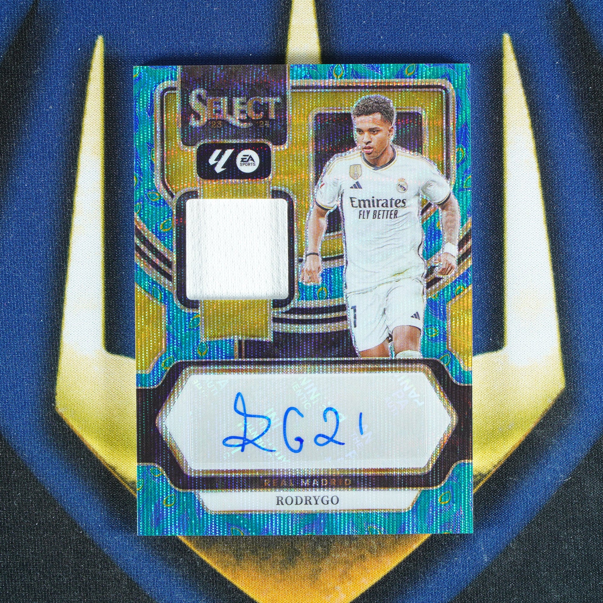 Rodrygo 2023-24 PANINI SELECT Peacock Patch Auto SSP [Raw]