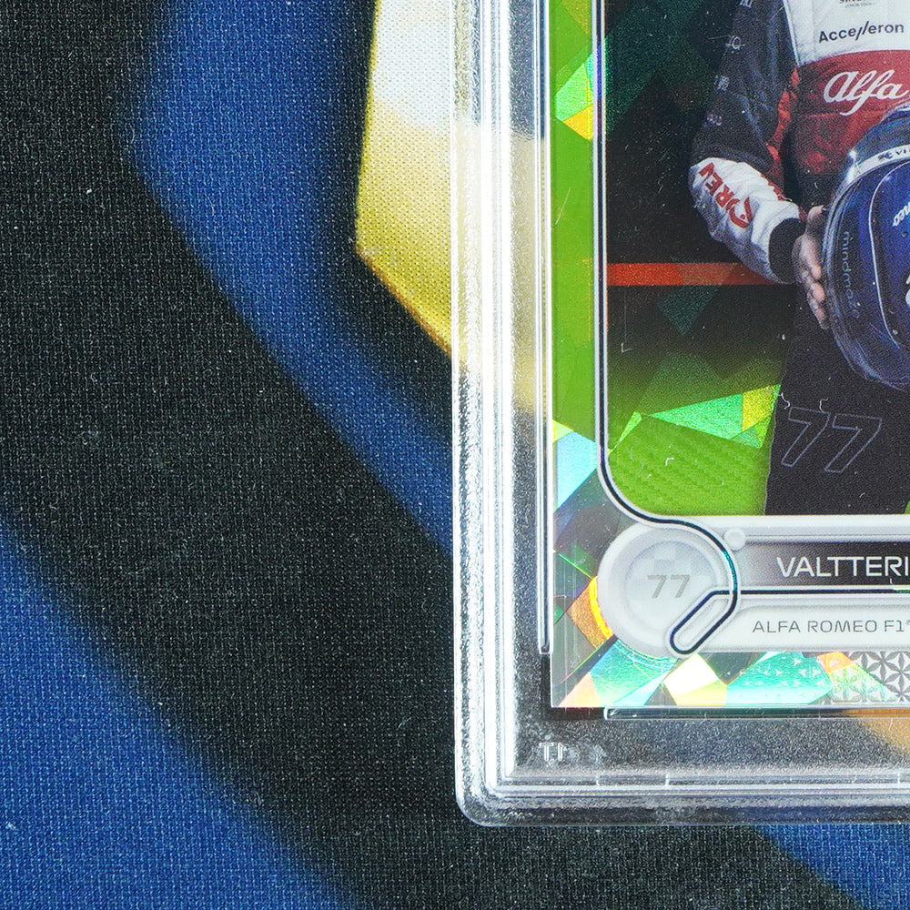 Valterri Bottas 2022 TOPPS CHROME SAPPHIRE Chartreuse /199 [PSA 9]