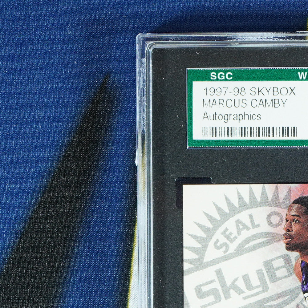 Marcus Camby 1997-98 SKYBOX On-Card Auto [SGC 96]