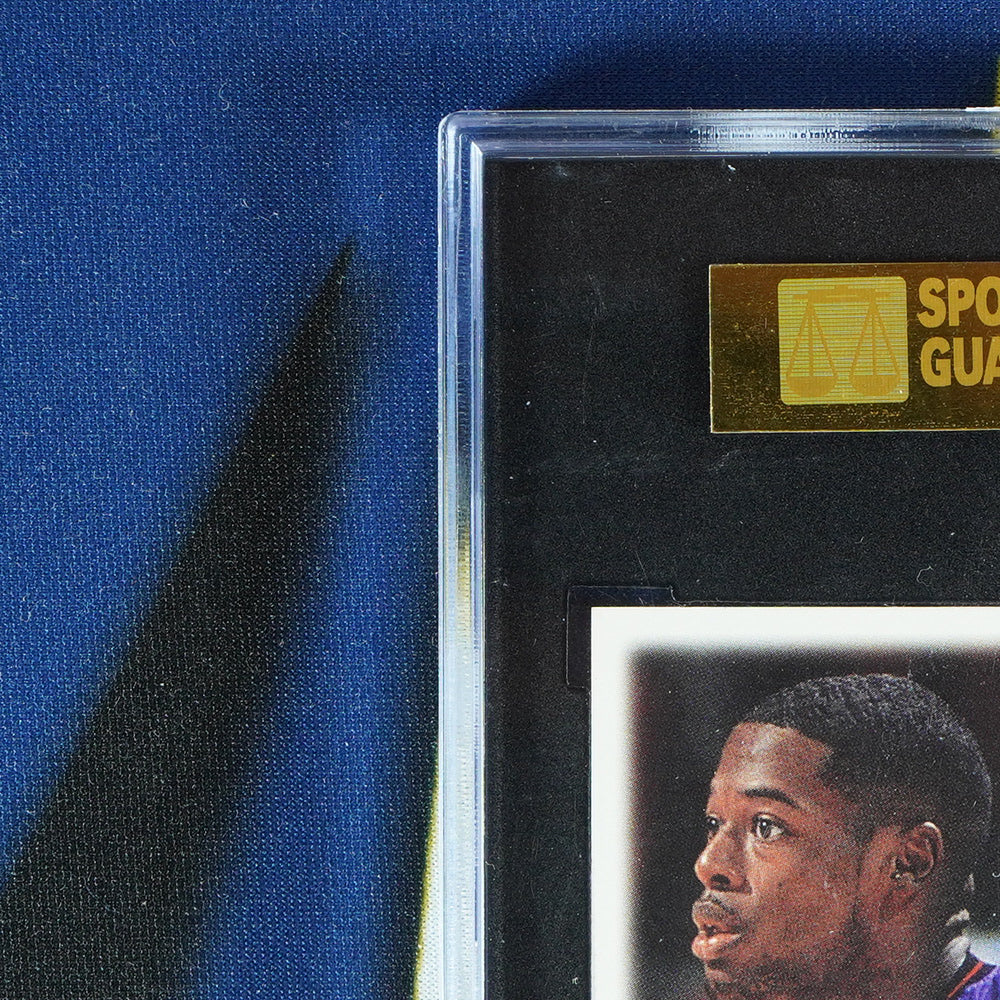 Marcus Camby 1997-98 SKYBOX On-Card Auto [SGC 96]