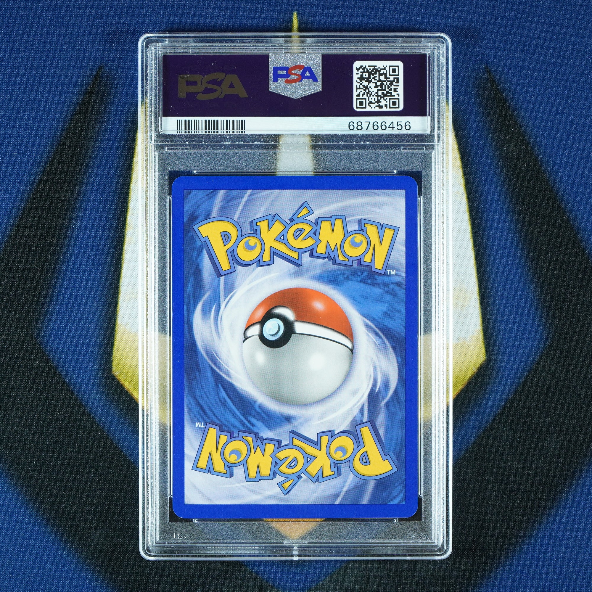 Flygon EX Dragon Reverse Foil #4 [PSA 8]