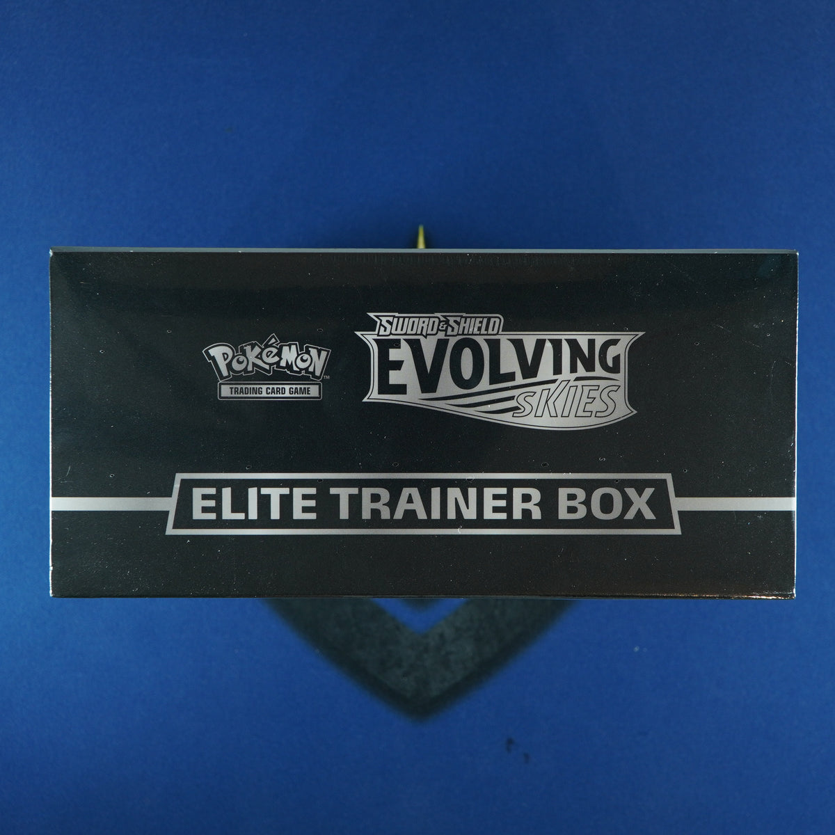 Evolving Skies Pokemon ETB Elite Trainer Box [Flareon/Jolteon/Umbreon/Leafeon]