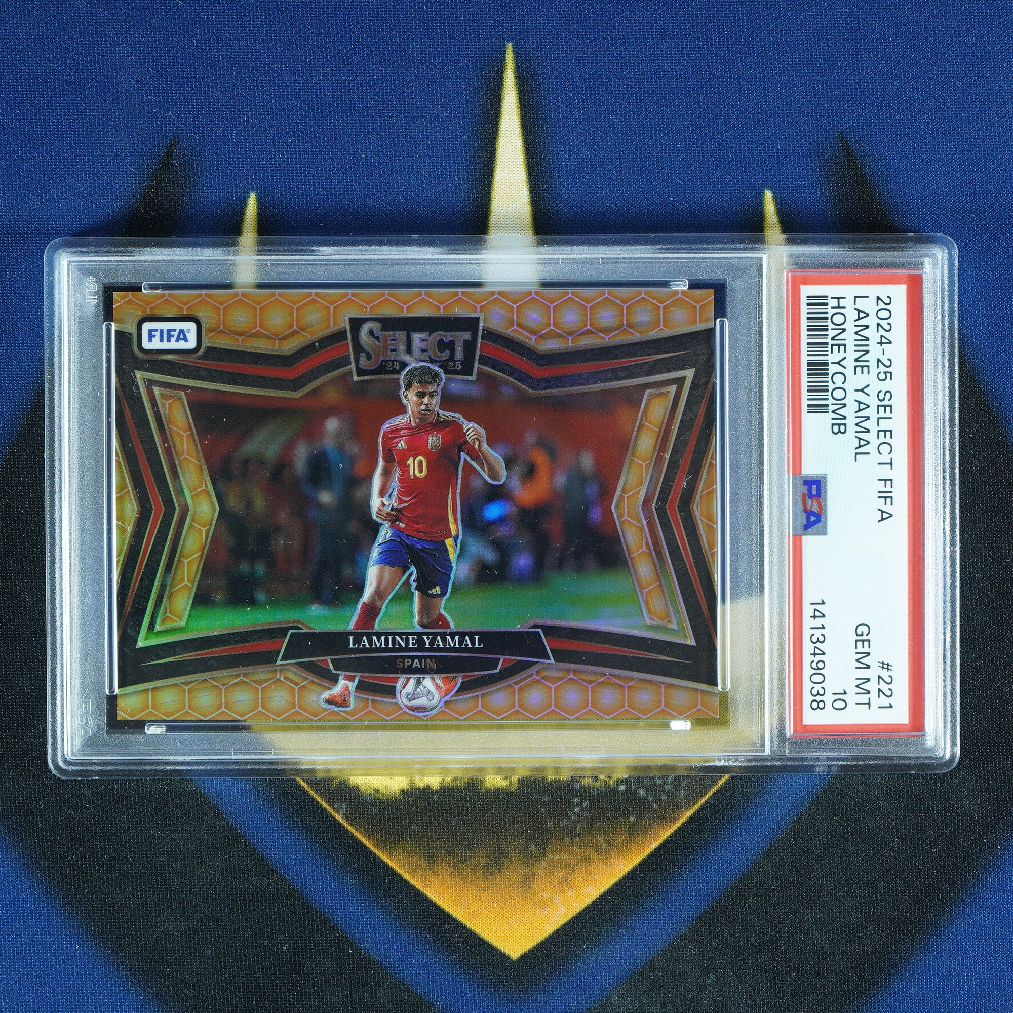 Lamine Yamal 2024-25 Panini Select FIFA Field Level Honeycomb [PSA 10]