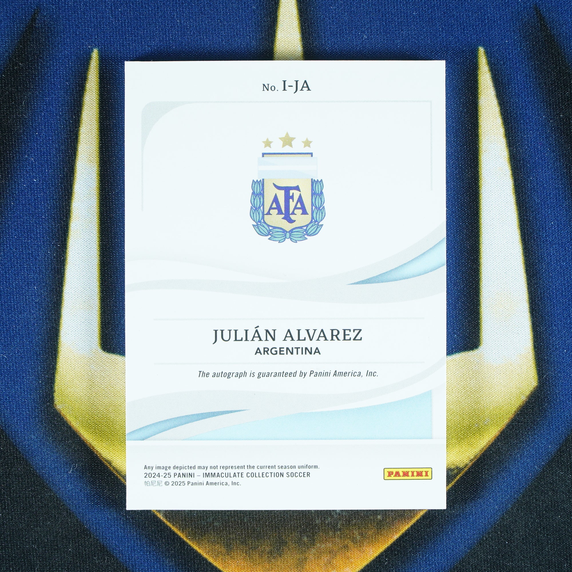 Julian Alvarez 2024-25 Panini Immaculate Ink Blue Auto /5
