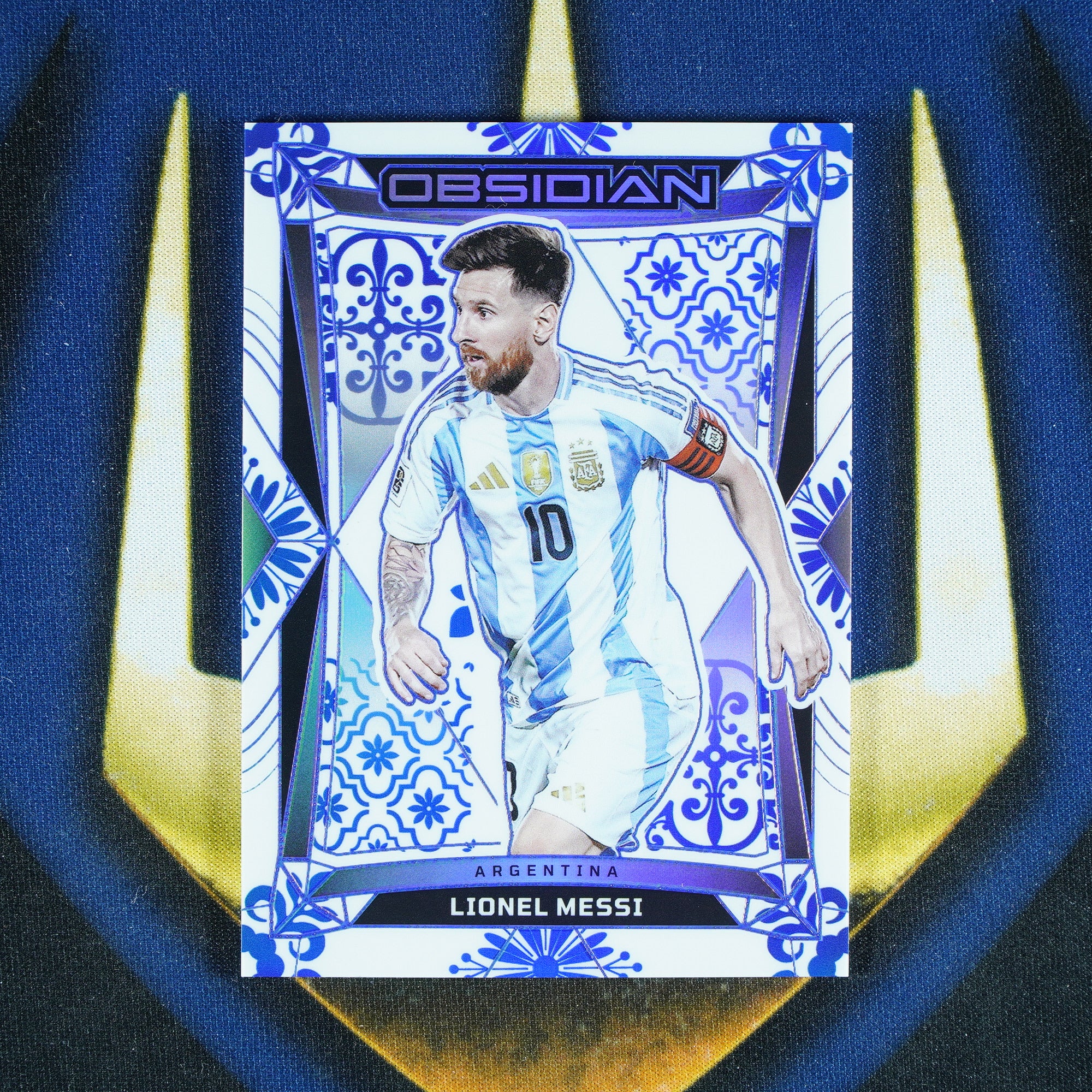 Lionel Messi 2024-25 Panini Obsidian Talavera /8