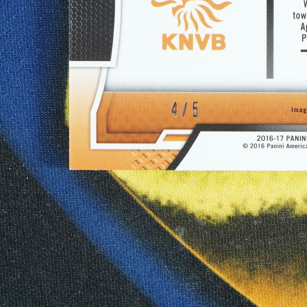 Robin Van Persie 2016-17 PANINI SELECT Memorbilia Green /5 M-RVP  [Raw]