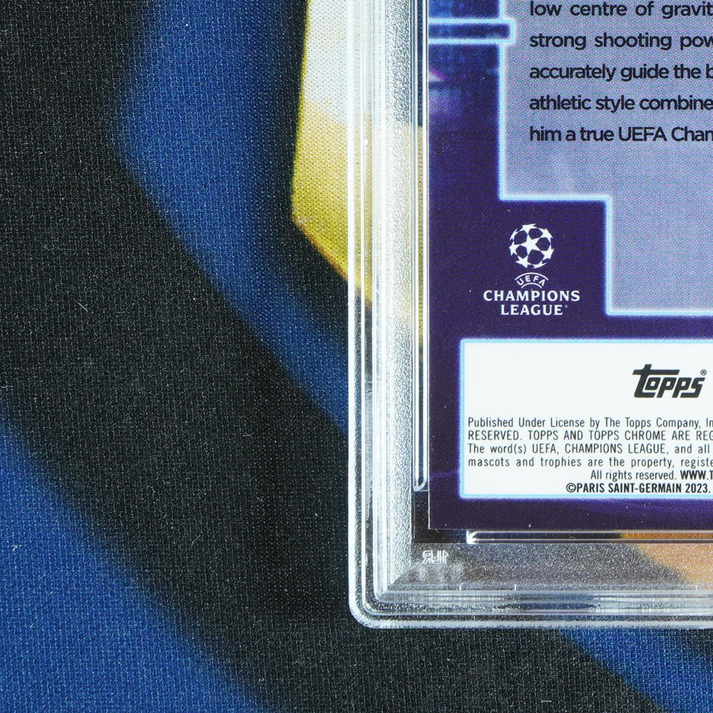 Lionel Messi 2022-23 TOPPS CHROME UCC Specimen Blue Wave /75 S-10  [PSA 9]