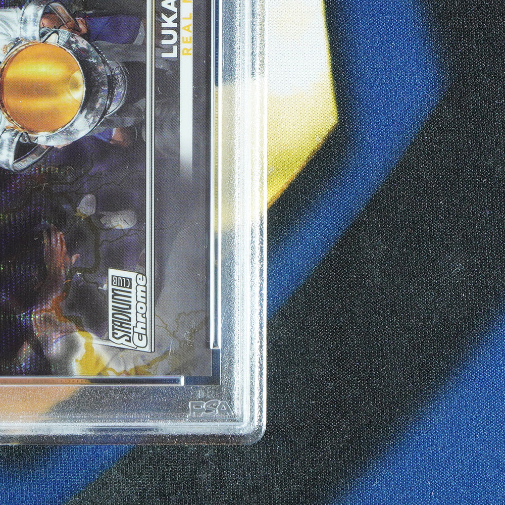 Luka Modric 2022-23 TOPPS STADIUM CLUB CHROME Black Gold Electric Charge /35 #37  [PSA 9]