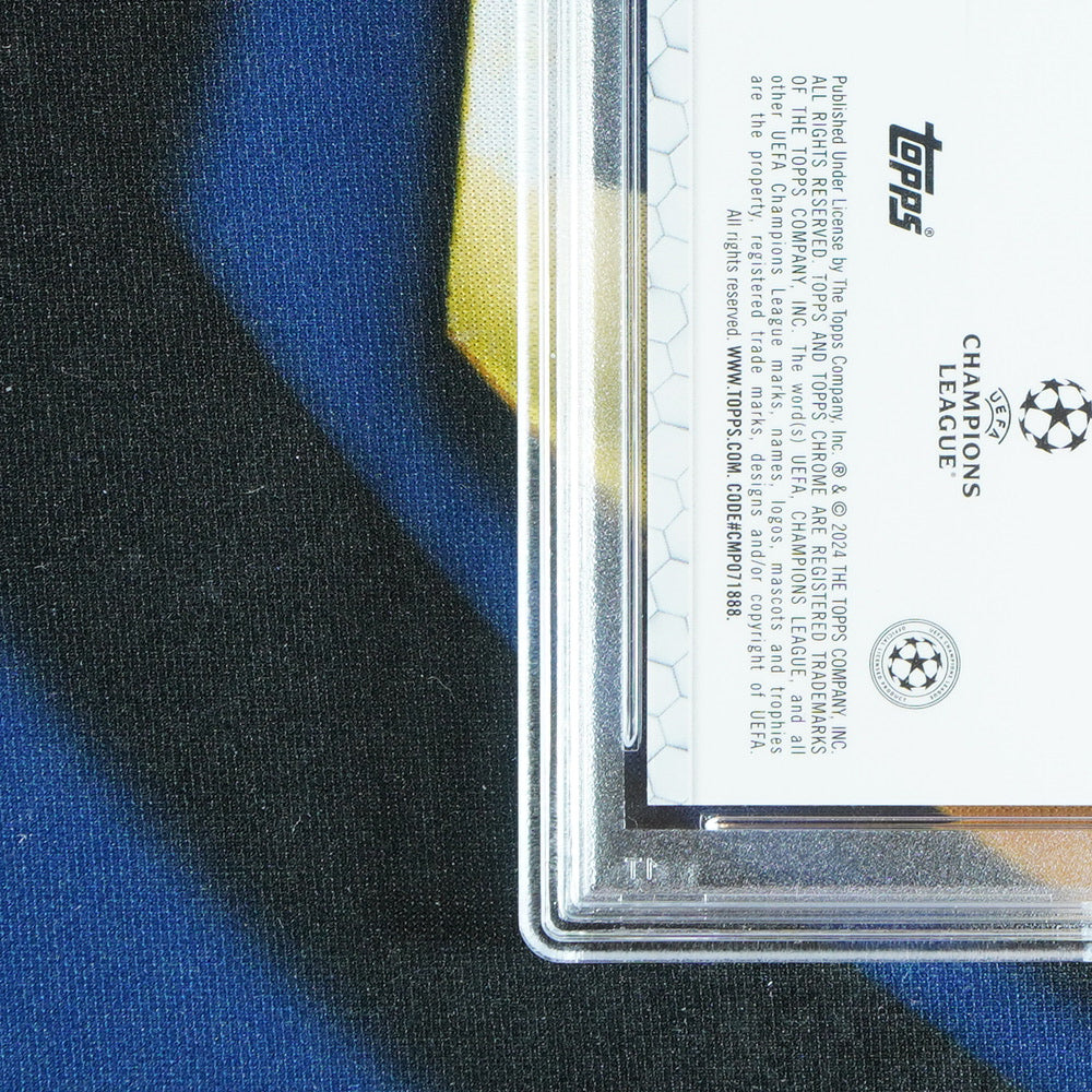 Carlos/Ronaldo/Zidane 2023-24 TOPPS CHROME UCC Triple Auto Red /5 TA-CRZ  [PSA 9 Auto 9.5]
