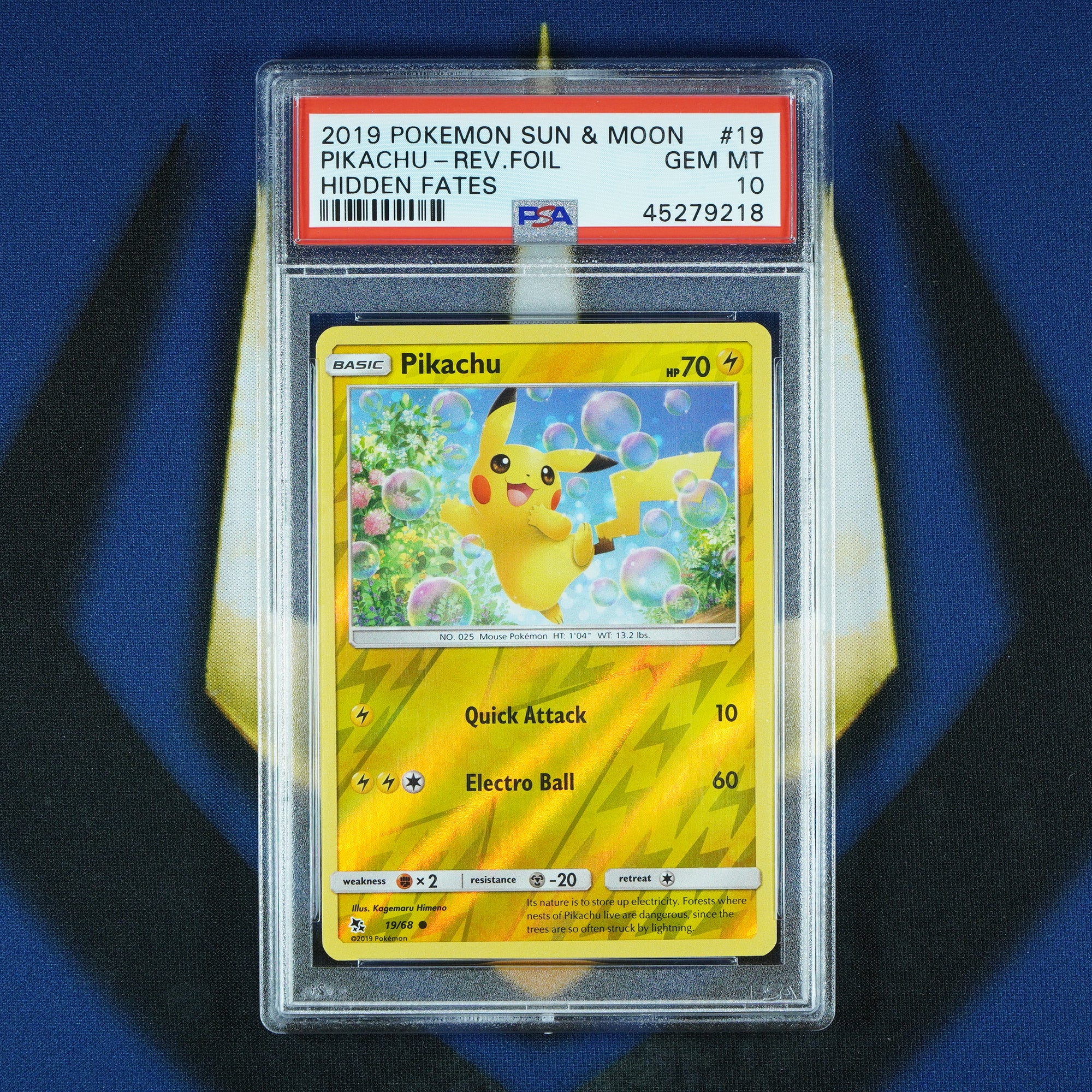 Pikachu Hidden Fates Reverse Holo 19/68 [PSA 10]